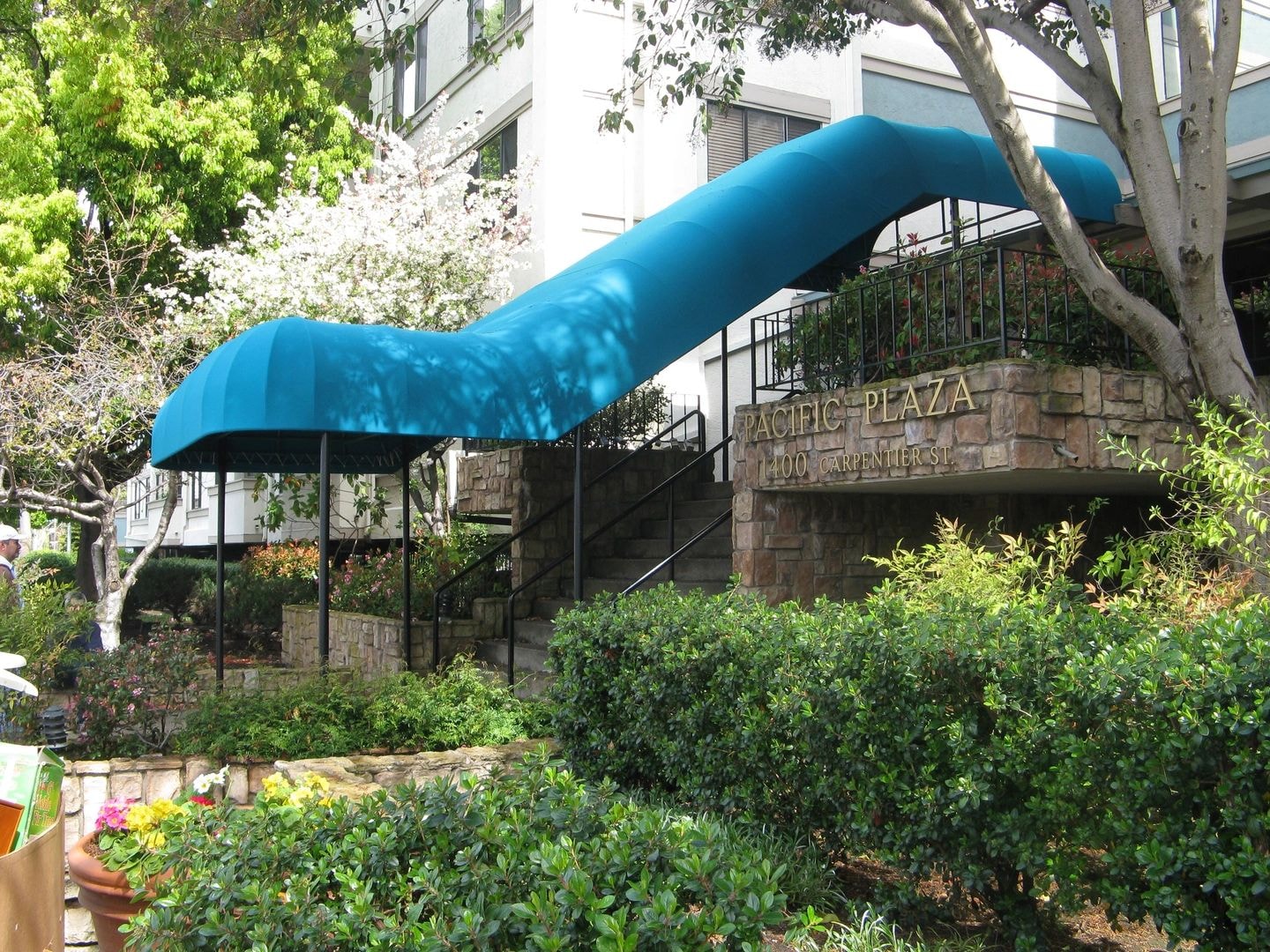 Pacific Plaza entrance canopy